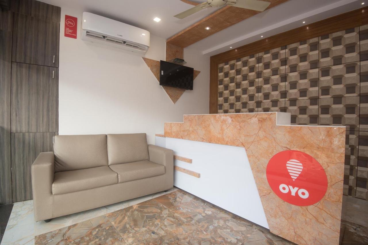Oyo 14056 Golden Arch Otel Mumbai Dış mekan fotoğraf